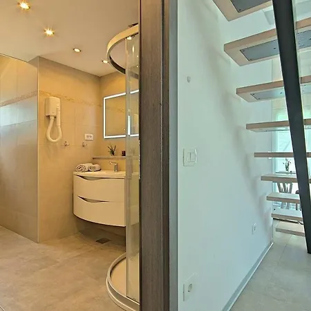 Crystallina Tatil Evi